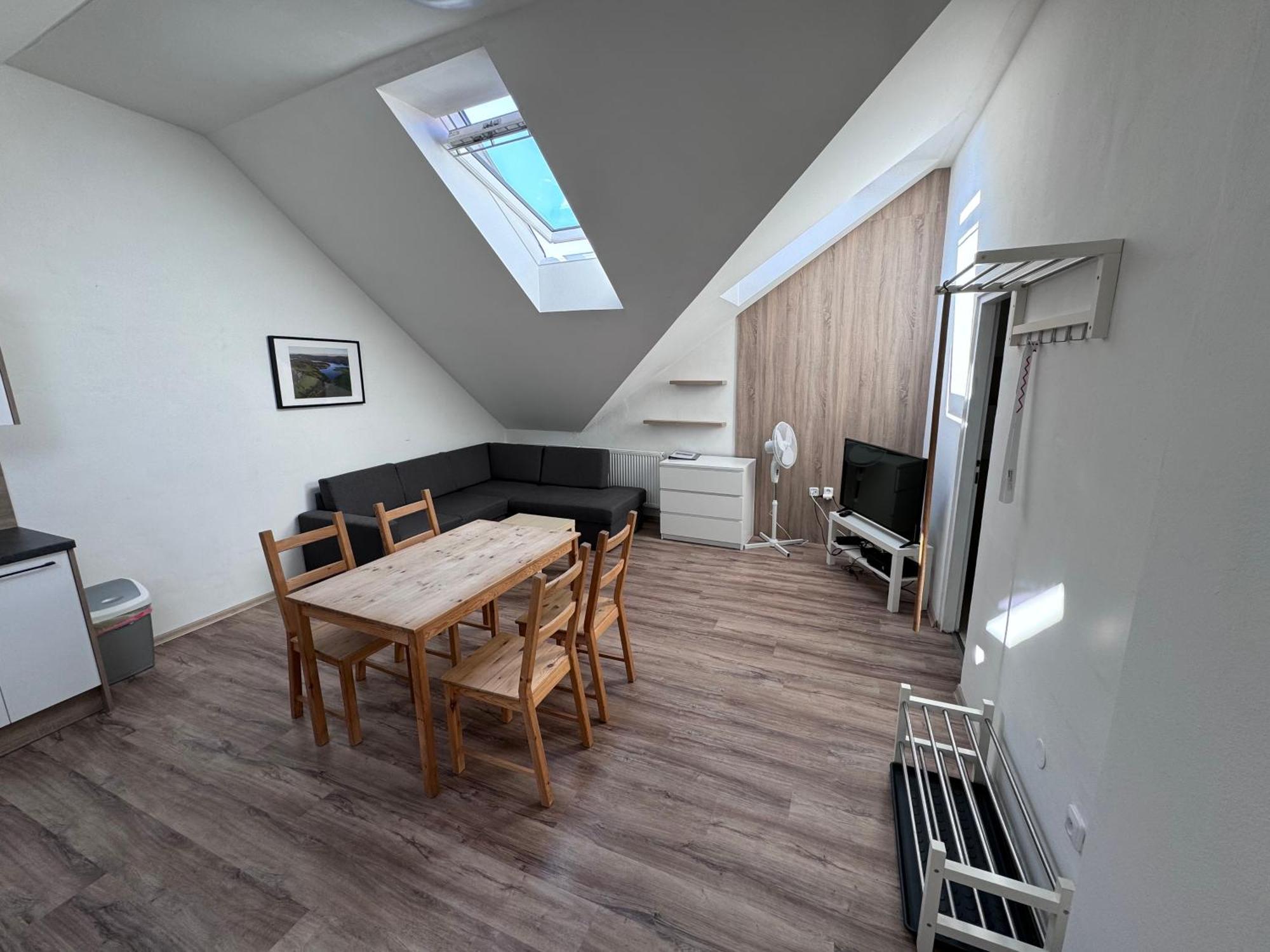 Otre Apartment Frymburk